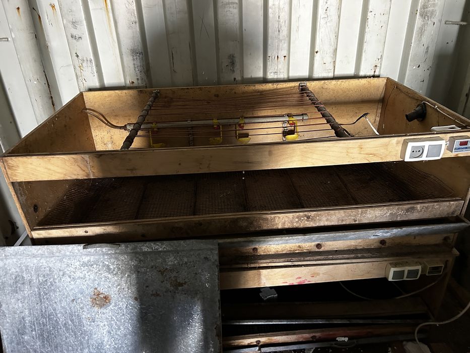 Продам БРУДЕР для цыплят