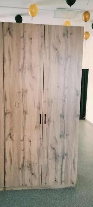 Продам шкафы для одежды или офиса