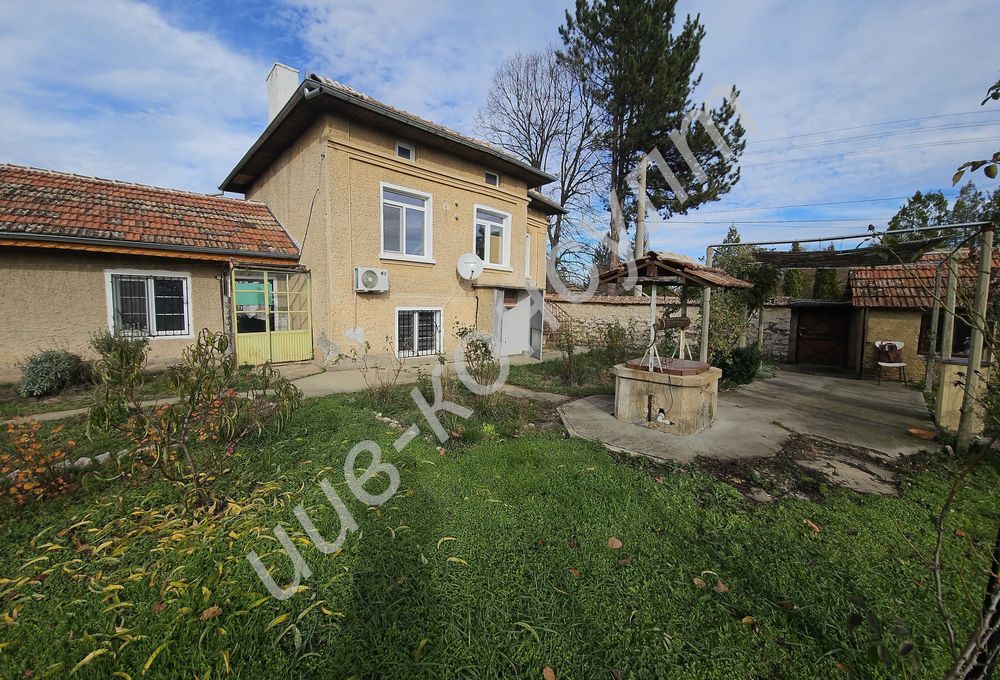 Двуетажна къща с. Русаля