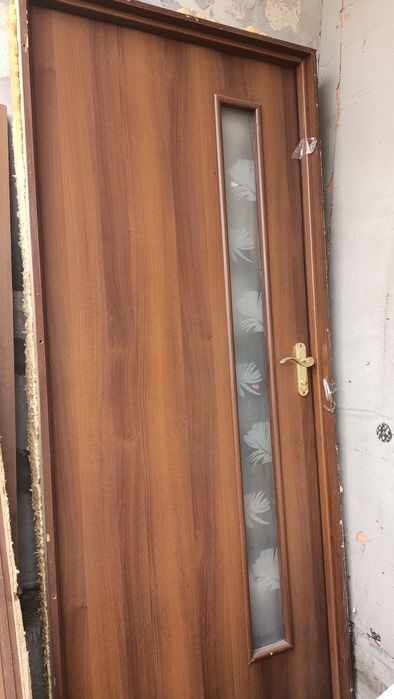Есиктер сатылады продам двери