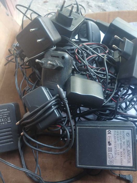 блоки питания , зарядки тел.