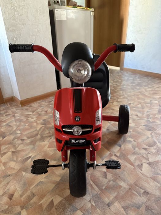 Срочно Продам красный велосипед