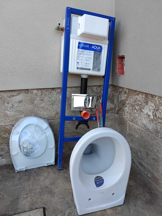 Комплект Структура за вграждане, висяща тоалетна чиния, бутон и капак