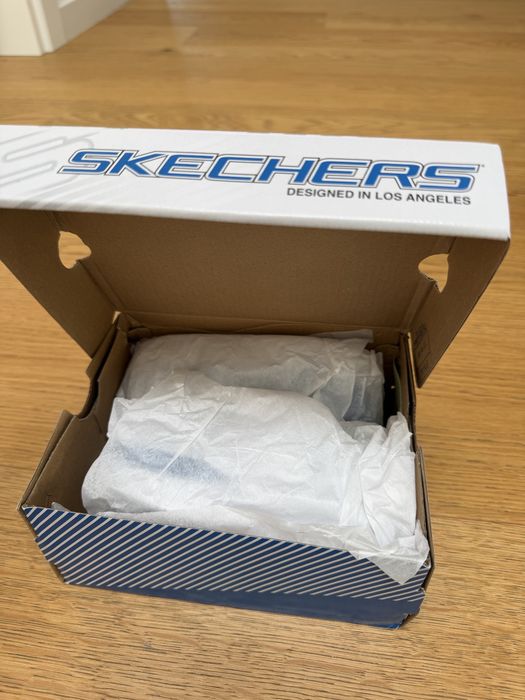 Adidasi skechers noi masura 23