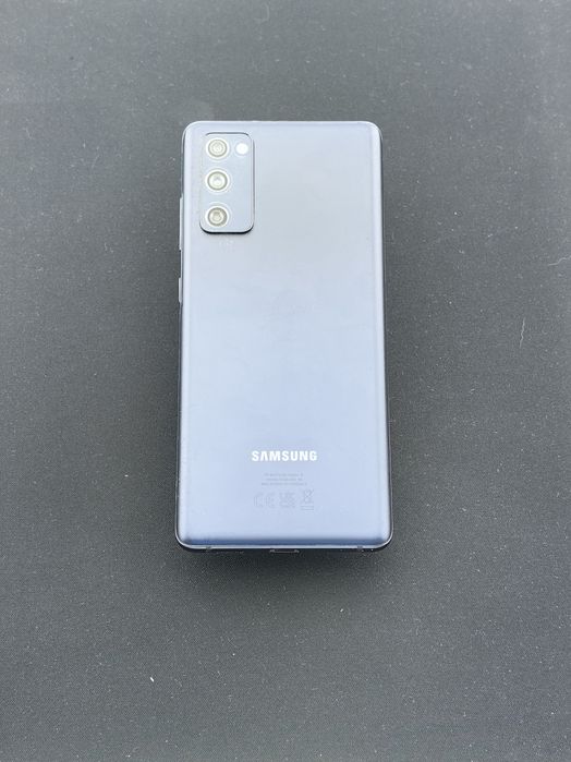 Samsung Galaxy S20 FE  128 GB ID-aie579