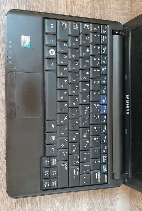 Нетбук Samsung N130