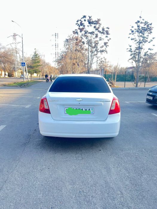 Lacetti механика сотилади!