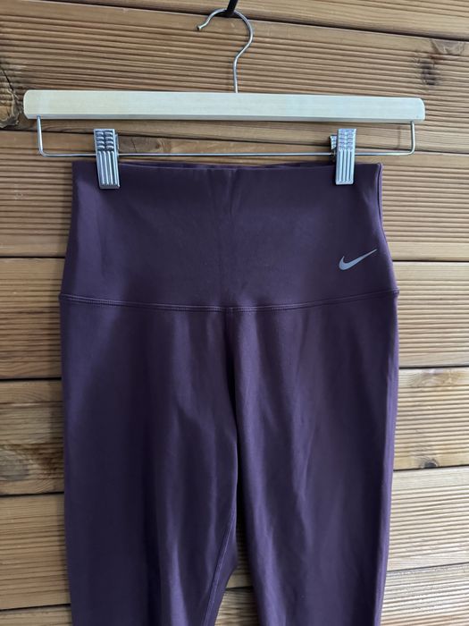 Оригинален дамски клин Nike Zenvy Dri-FIT High-Waisted (Размер S)