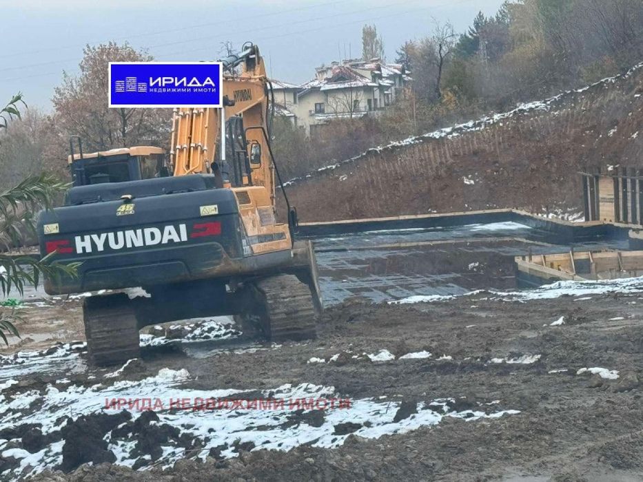 Тристаен апартамент в Бояна с двор!