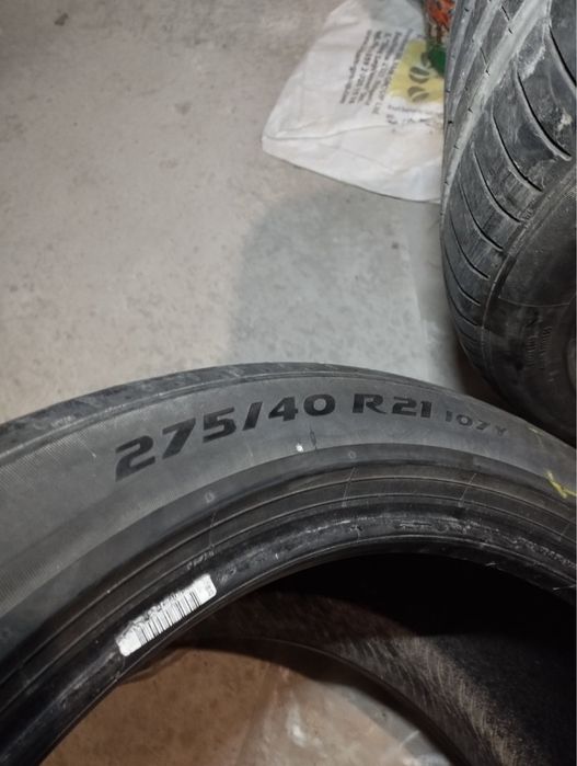 2 бр. Гуми Pirelli 275/40/21