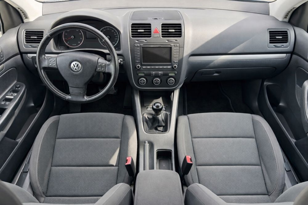 VW Golf 5, an 2004, motor 1.6 FSI, cutie manuală 6 trepte, 274953 km