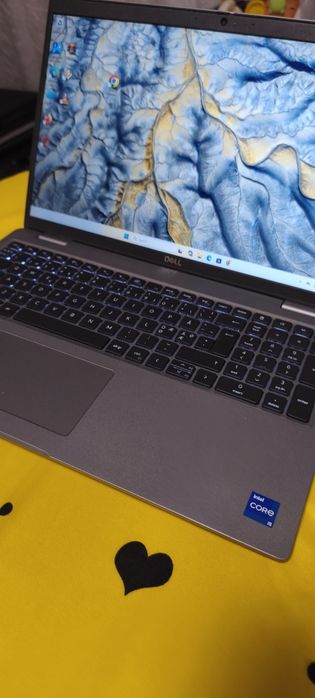 Laptop nou Dell i5 a13a generație Ram 16Gb DDR5 video 8Gb ssd 512Gb  Windows 11 OFFICE
