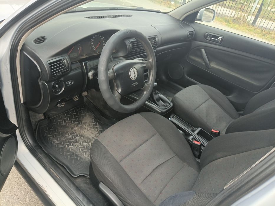 Отличный Wolkswagen Passat Б5