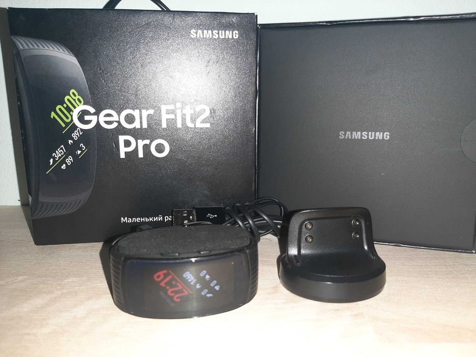 Продам смарт-часы Samsung