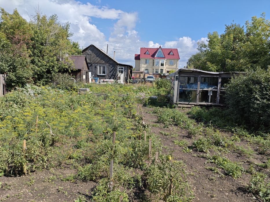 Продам дом с большим участком