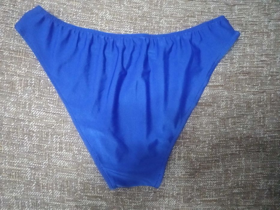 Продам купальник