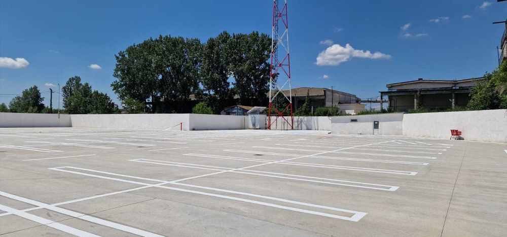 Marcaje rutiere profesionale – parcări, hale, depozite