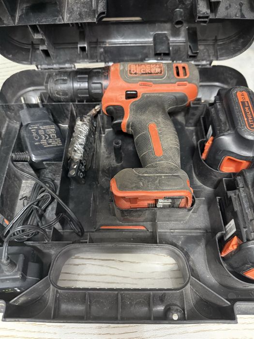 Дрель шруповёрт BLACK&DECKER 10.8 B