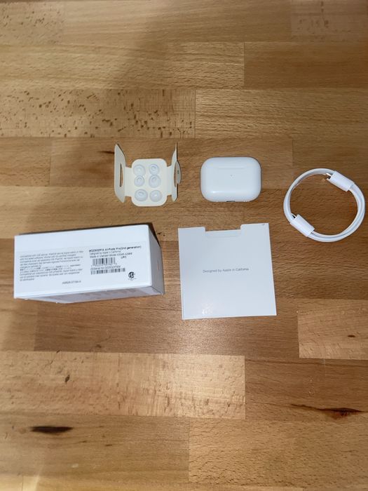 Air pods pro generatia a 2-a