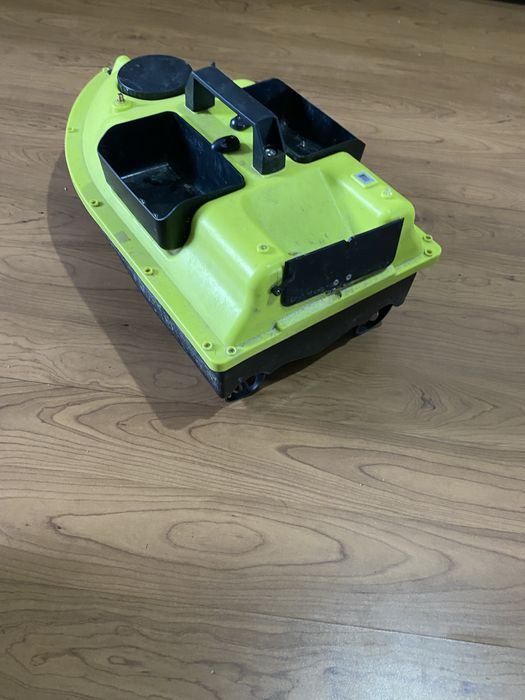 Кораблик для рыбалки