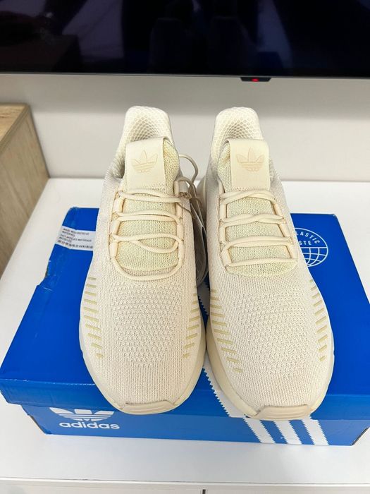 Adidas Swift Run 22 Shoes Women