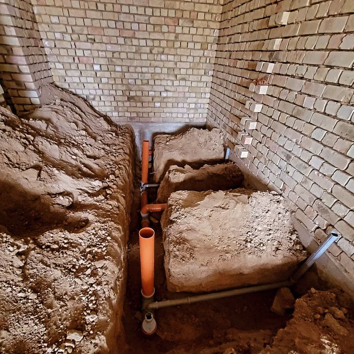 Урачи ва сантехника хизмати.