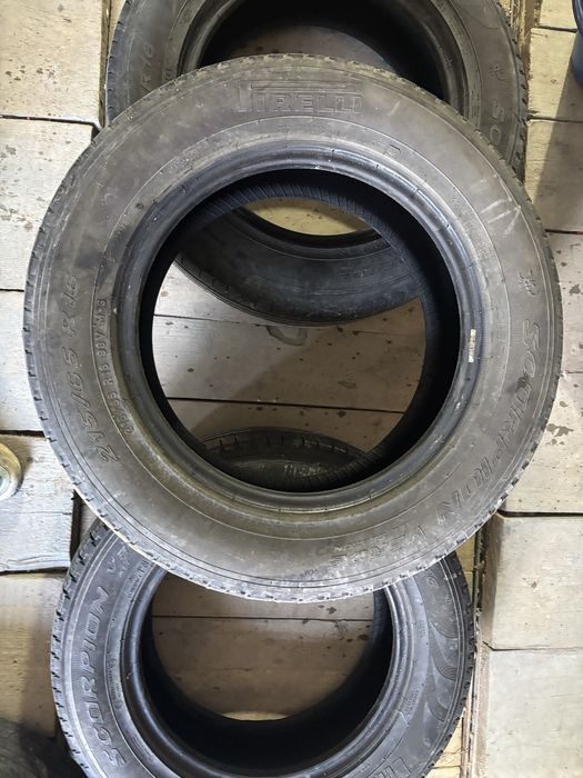 Продам шины 215/65R16 производитель Pirelli