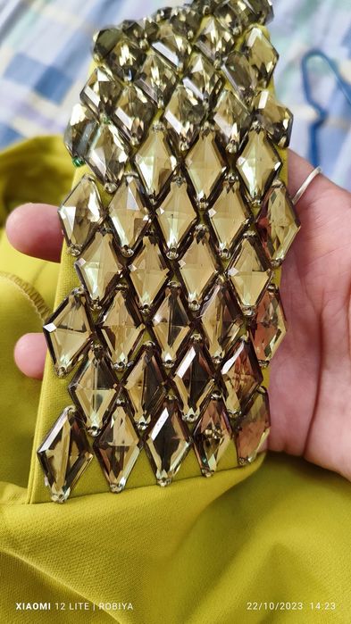 Ayollar Vecherniy kiymi razmer 44 46