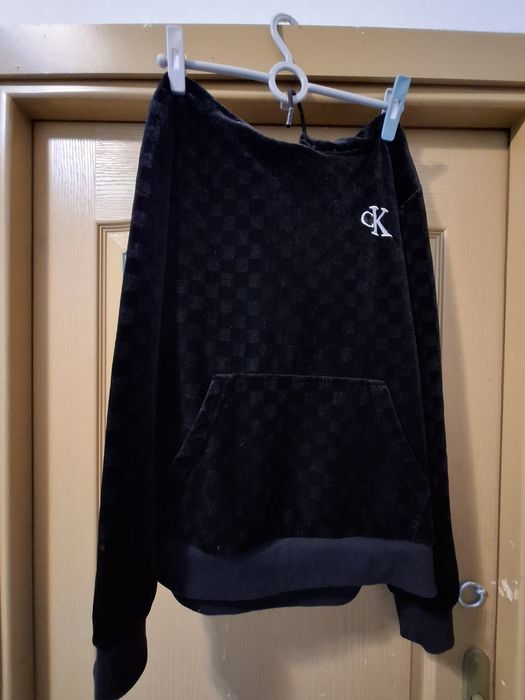 Vând adidași marca Adidas și trening de la CK