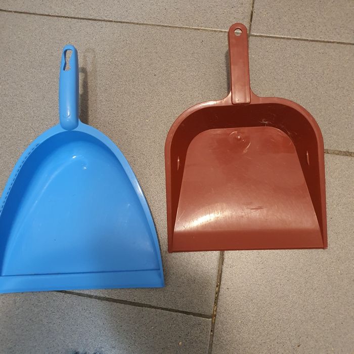 Совки  пластмассовые  для мусора