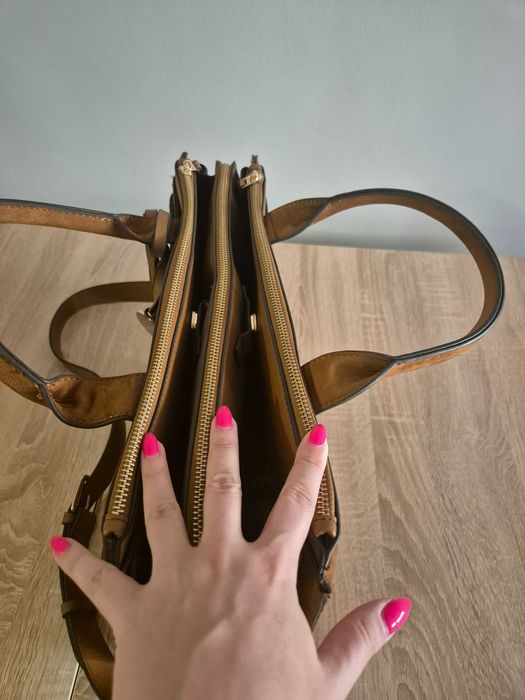 Дамска бизнес чанта