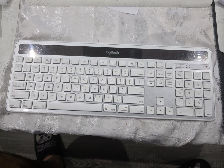 Tastatura Logitech K750 Solară
