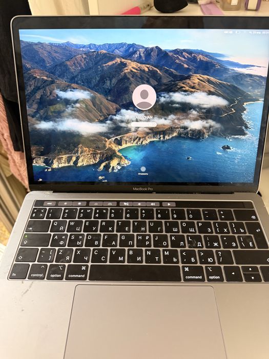 СРОЧНО продам macbook pro