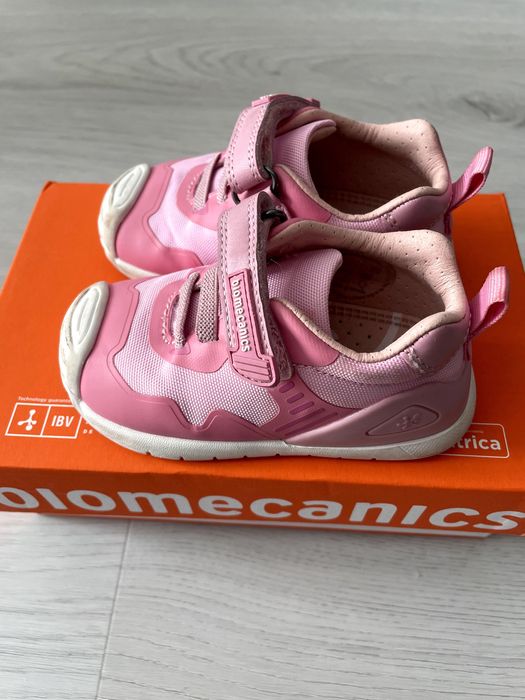 Детски обувки BIOMECANICS и ADIDAS различни размери