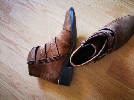 botine din colectia Answear, marime 39