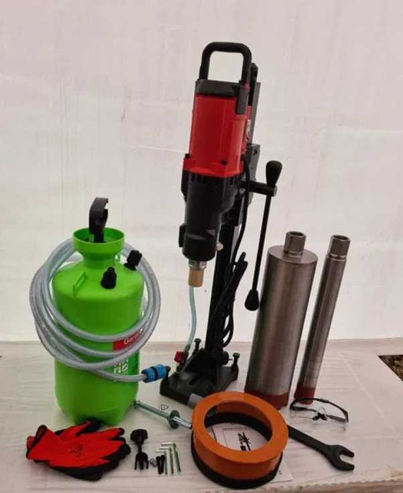 Carota 3300W Beton 2 freze incluse 62+122mm ,cheie 41 pompa Colector