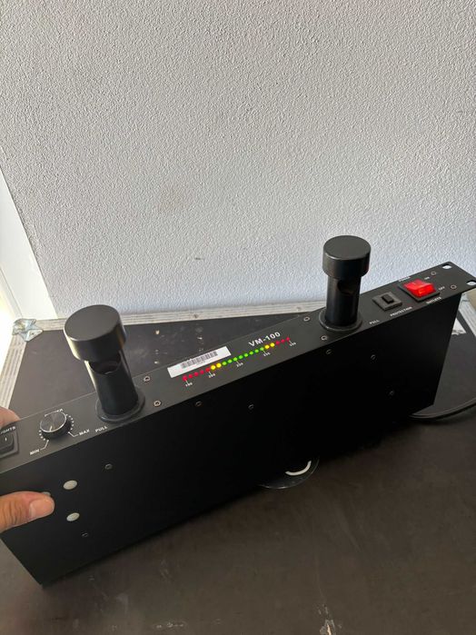 Distribuitor curent rack t.racks VM-100