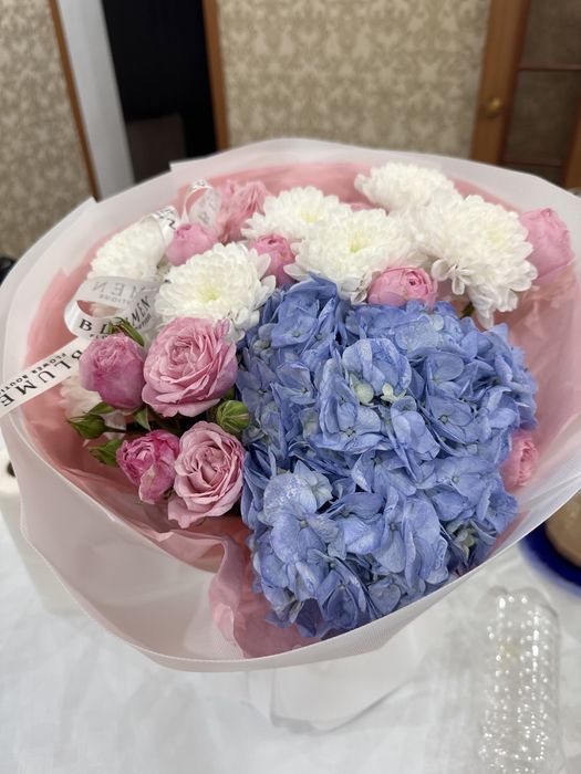 Свежие цветы, аккуратно собраны, без повреждений