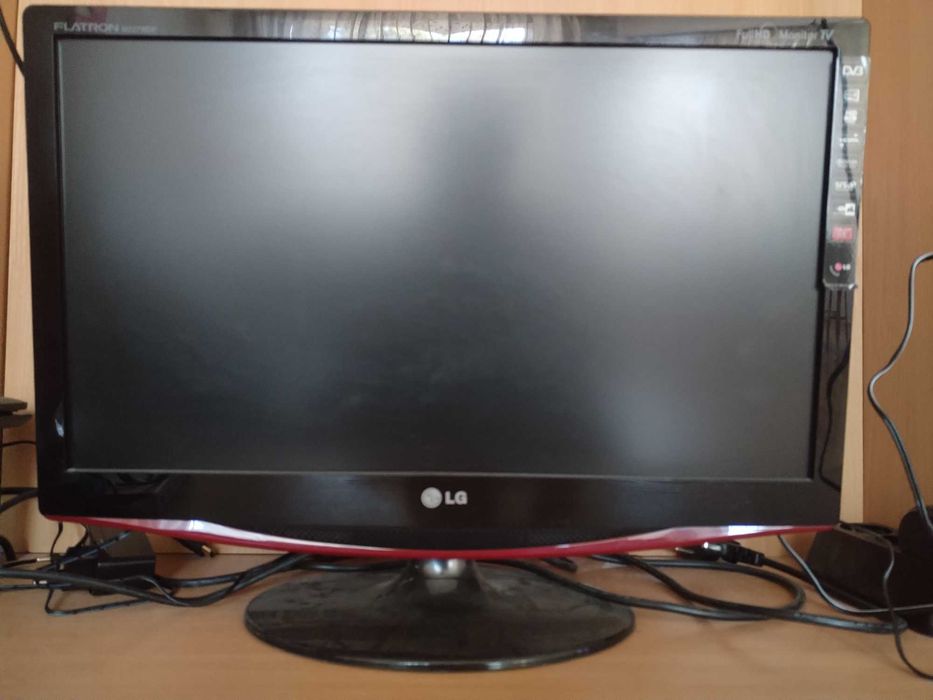 Телевизор - Монитор 22"  LG M227WD-PZ