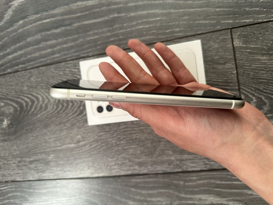 Айфон 11 на 128гб