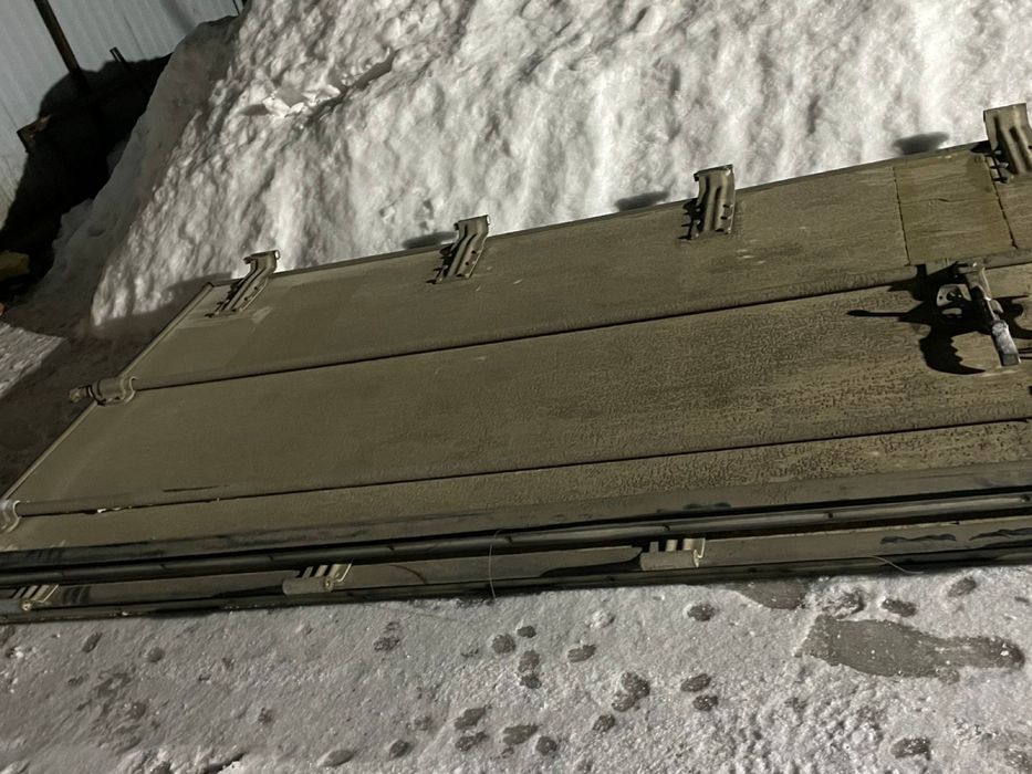 Продам дверь холодильник рельф