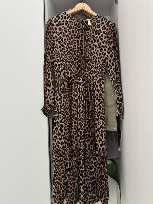 Rochie 100 % vascoza.