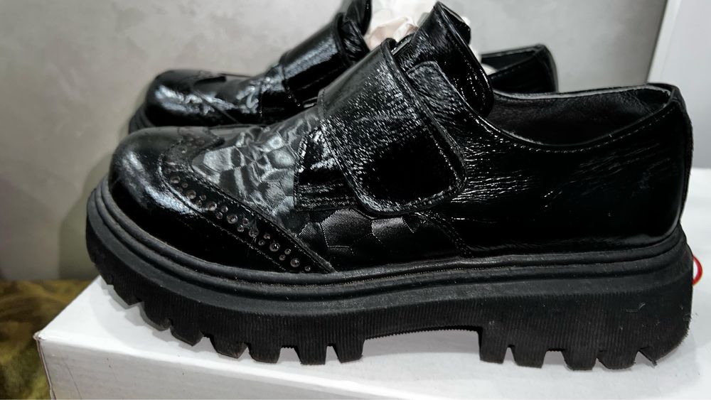 Продам Лоферы детские