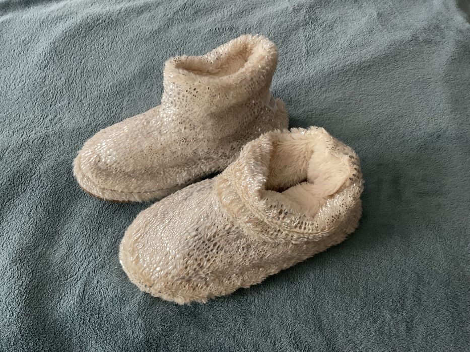 Блестящи чехли ботуши домашни 38 нови