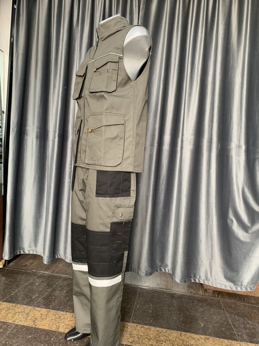 Жилет с брюками