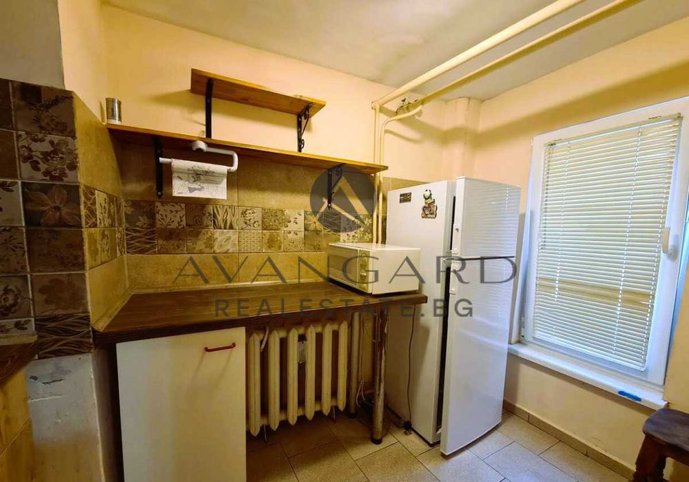 Продава се Двустаен апартамент в Пловдив, Кършияка - 50 кв.м за 918 €/кв.м - Снимка #2