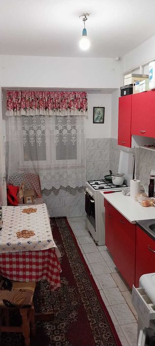 Vând apartament  in Micro 5