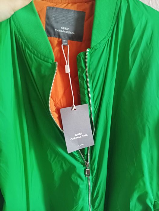 Ново яке бомбър Only