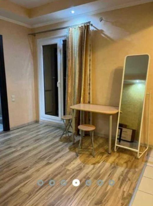 Vand garsoniera Cosmopolis