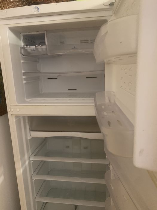 Frigider Indesit  total no frost perfect